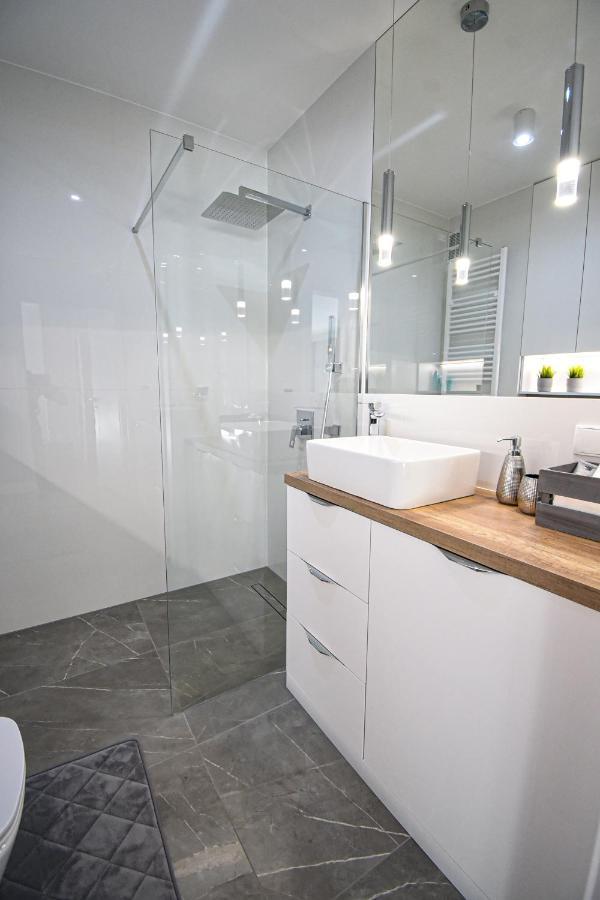 Apartament Villa Park Przy Plazy Z Widokiem Na Jezioro, Taras 50 M2 Ostróda Exterior foto
